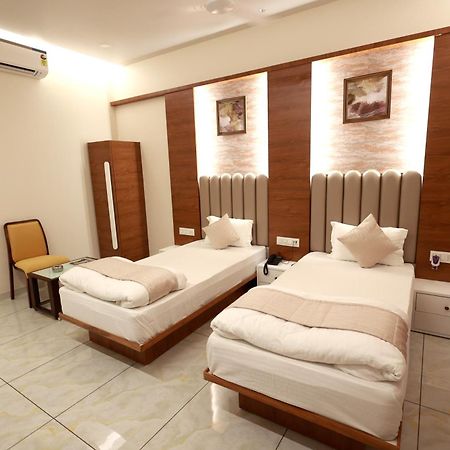 Hotel Grand Haveli Achad Exterior foto