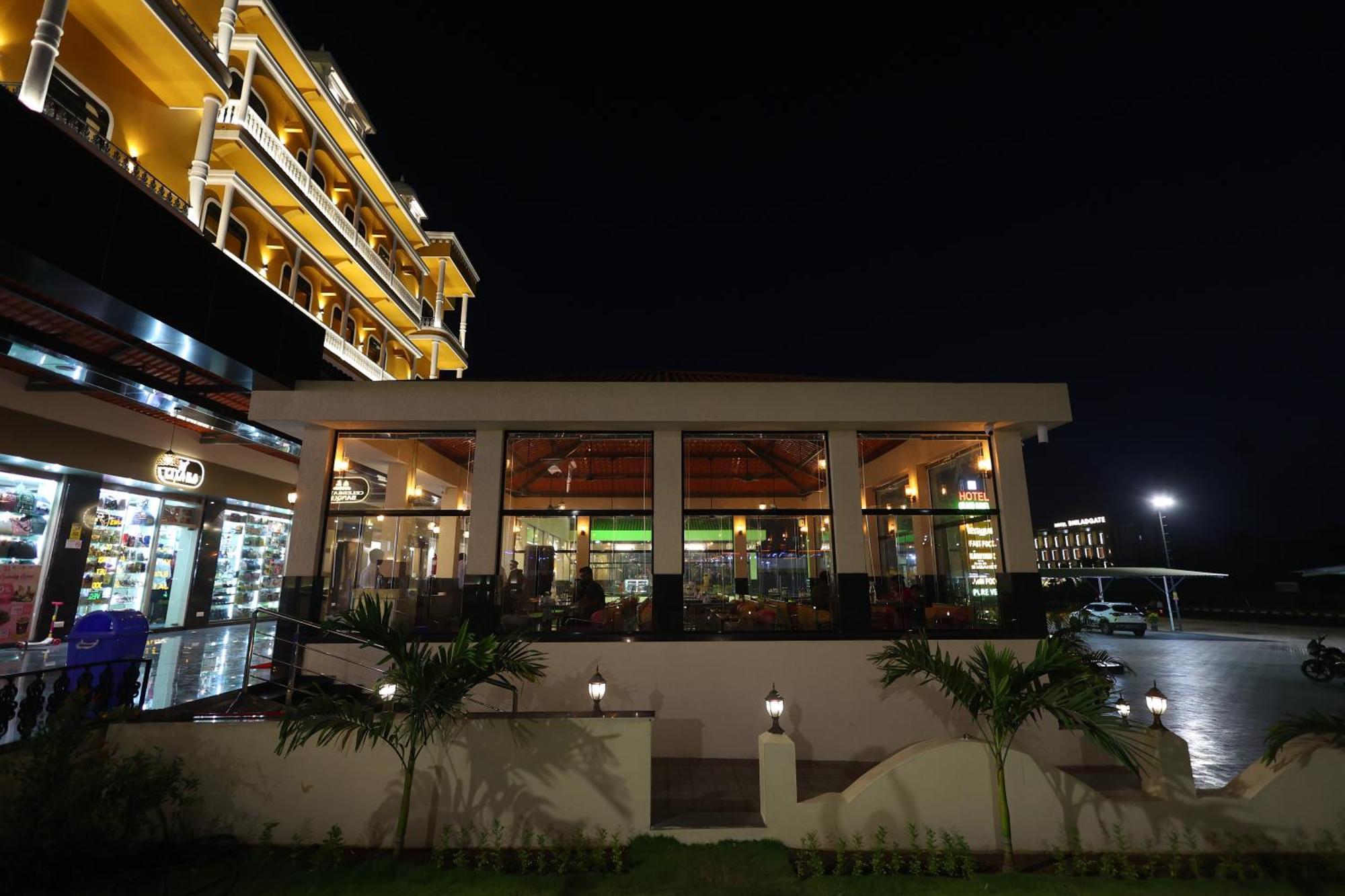 Hotel Grand Haveli Achad Exterior foto